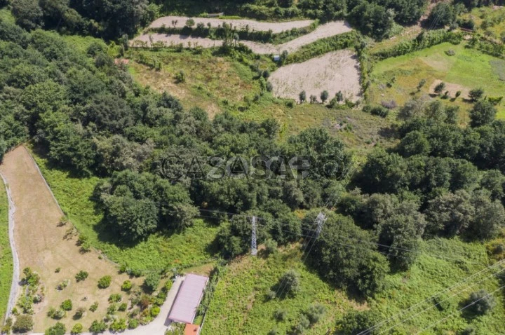 Terreno para comprar em Póvoa de Lanhoso