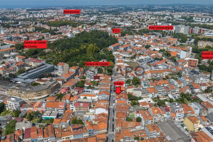 Moradia T9 para comprar no Porto
