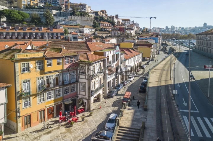 Prédio para comprar no Porto