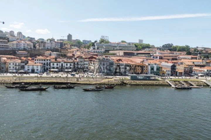 Apartamento T1 para comprar em Vila Nova de Gaia