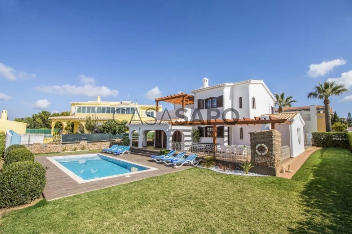 Férias-Moradia-T4-Galé-Albufeira-GoldenProperties