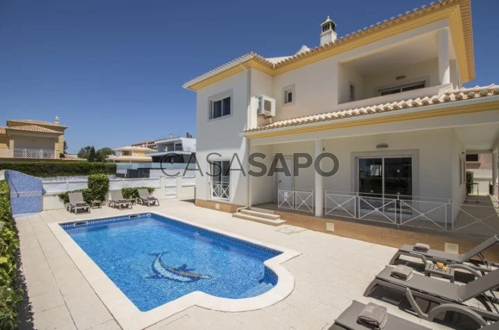 Férias-Moradia-T4-Galé-Albufeira-GoldenProperties