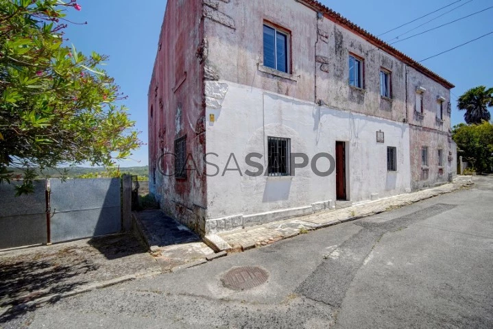Vivenda de Primeiro Andar T6 Duplex para comprar em Sintra