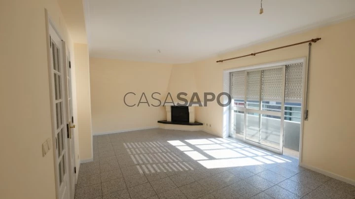 Apartamento T3+1 para comprar em Vila Nova de Famalicão