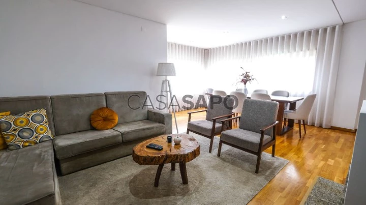 Apartamento T3 Duplex para comprar em Vila Nova de Famalicão