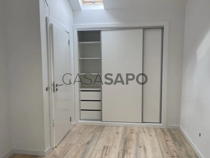 Moradia T2 Duplex para comprar na Nazaré