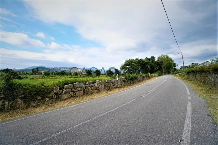 Terreno en venta, Bela, Monção