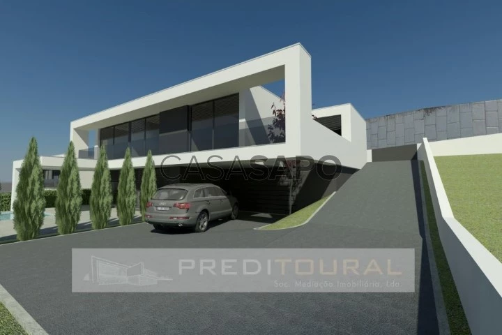 Moradia T3+1 Duplex para comprar em Guimarães