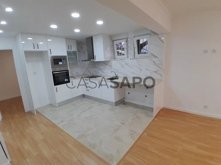 Apartamento T1+1 para comprar em Sintra