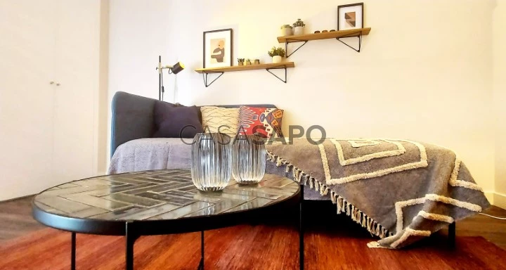 Apartamento T3 novo com parqueamento em Palmela.