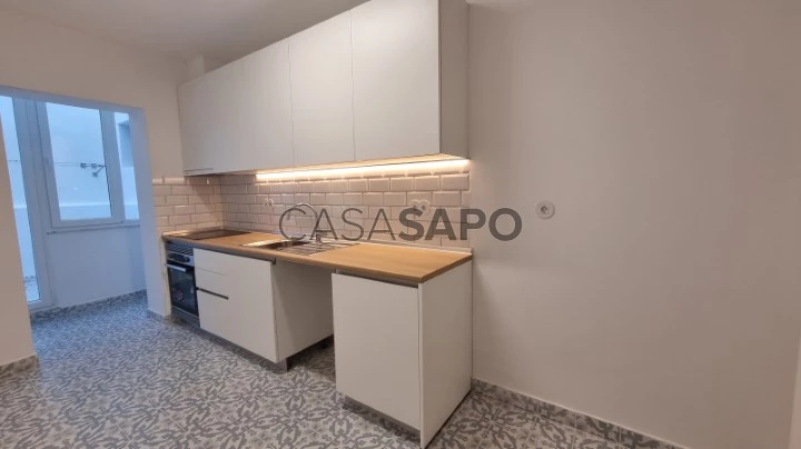 Apartamento T0 para alugar em Almada