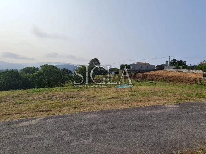 Terreno para comprar em Penafiel