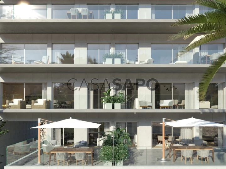 3 bedroom apartment with balconies and parking, Campolide, Lisbon