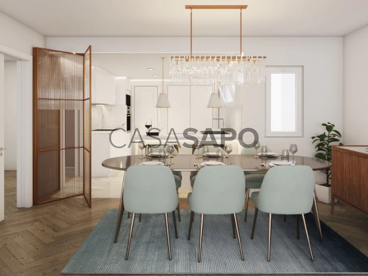 Apartamento T2 com varanda, estacionamento e arrecadação, Av. Novas, Lisboa