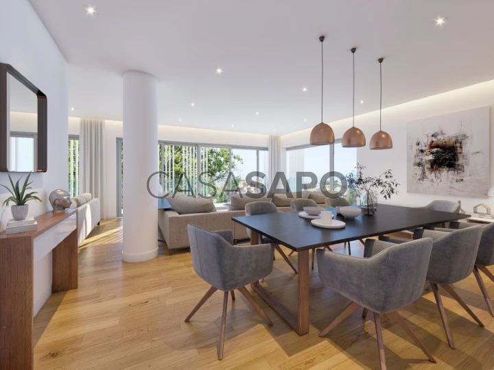 Apartamento T3+2 Duplex para comprar em Cascais