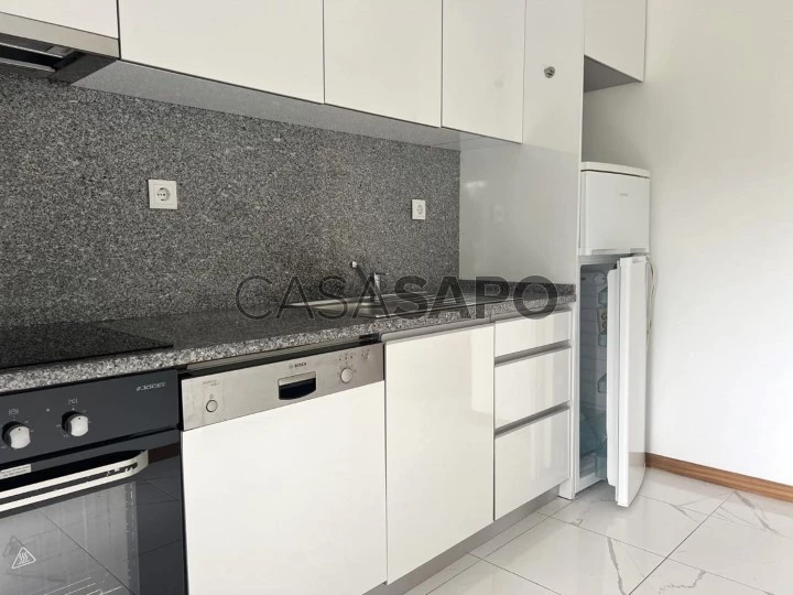 Apartamento T1+1 para comprar em Vila Nova de Gaia