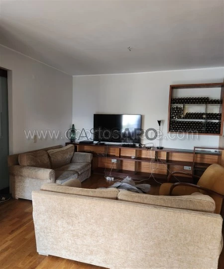 Apartamento T5 Duplex para comprar no Porto