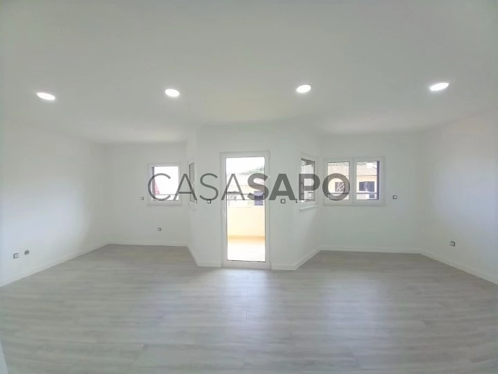 Apartamento T3 Duplex para comprar em Vila Franca de Xira