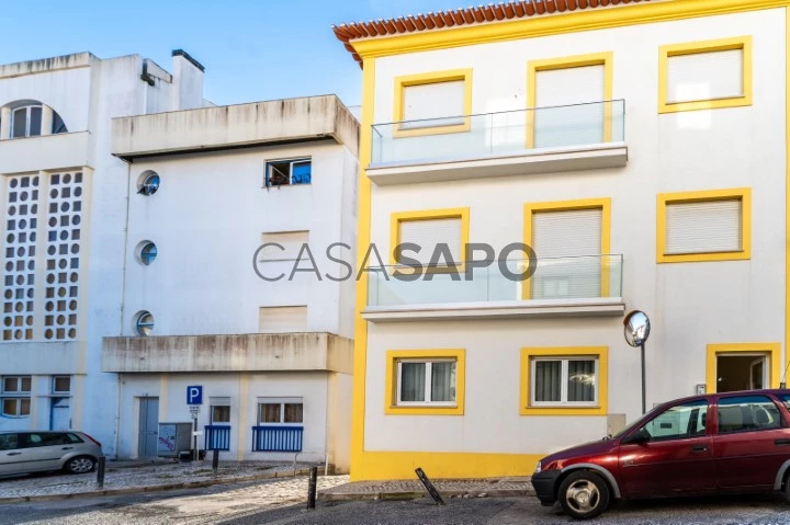 Apartamento T3 Duplex para comprar na Nazaré