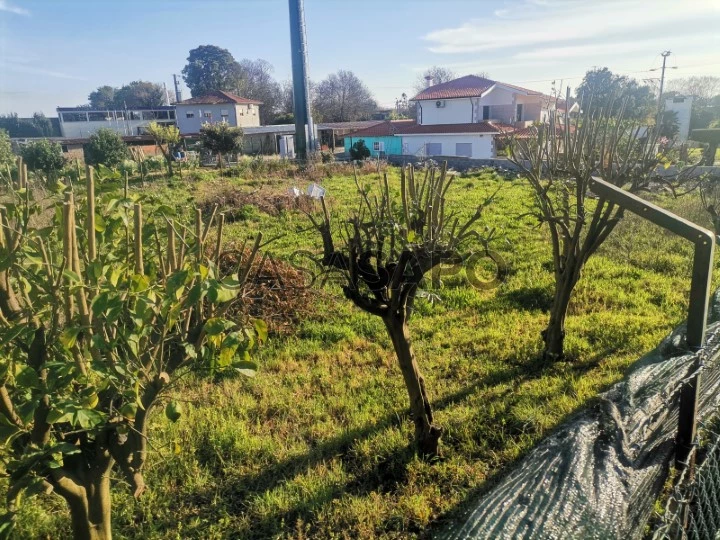 Terreno Urbano para comprar em Vila Nova de Famalicão