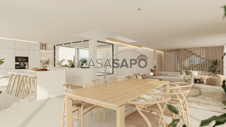 Moradia T4 Triplex para comprar em Mafra