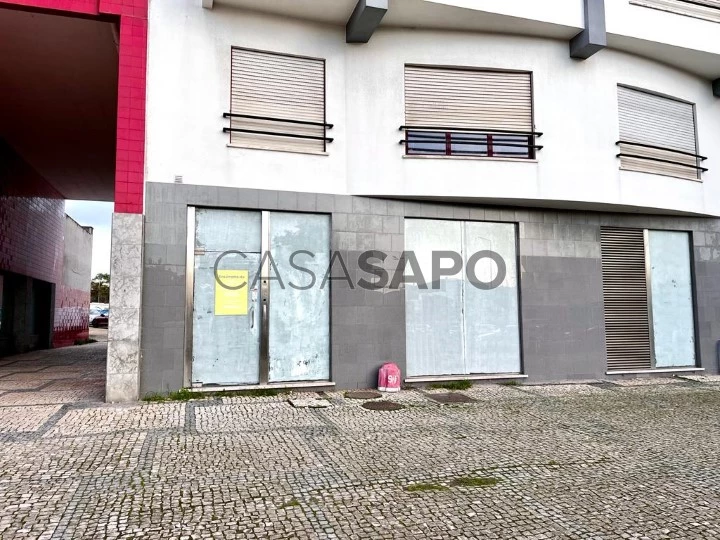 Loja com 190m² no centro de Caldas da Rainha