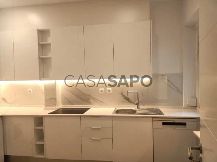 Apartamento T2 para alugar na Amadora