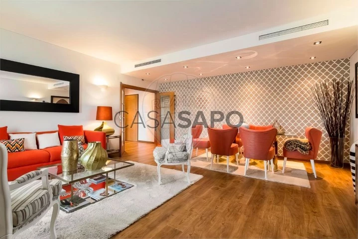 Apartamento T4 para alugar em Loures