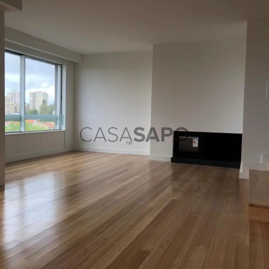 Apartamento T3+1 para comprar no Porto