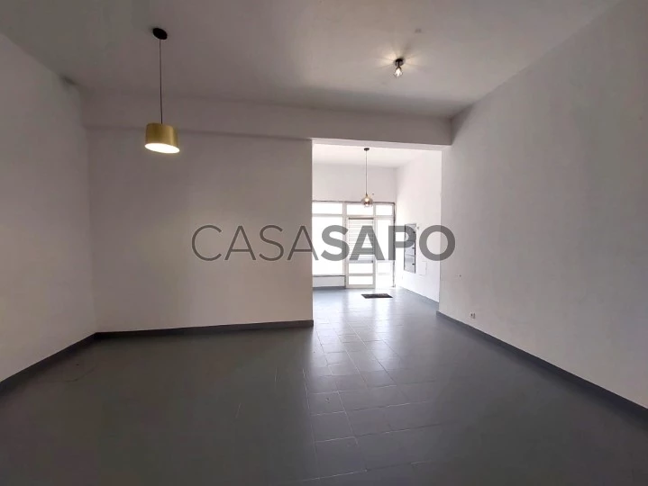 Apartamento T1+1 para comprar em Sesimbra