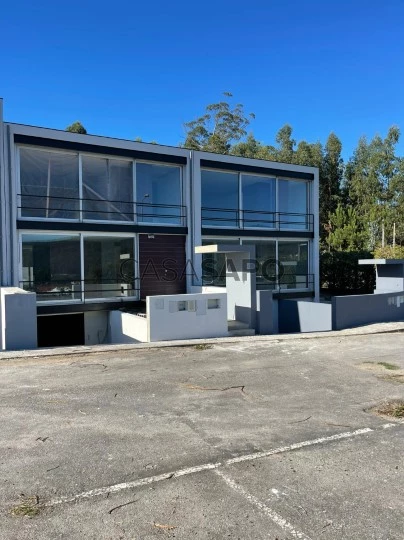 Moradia T3 Triplex para comprar em Braga