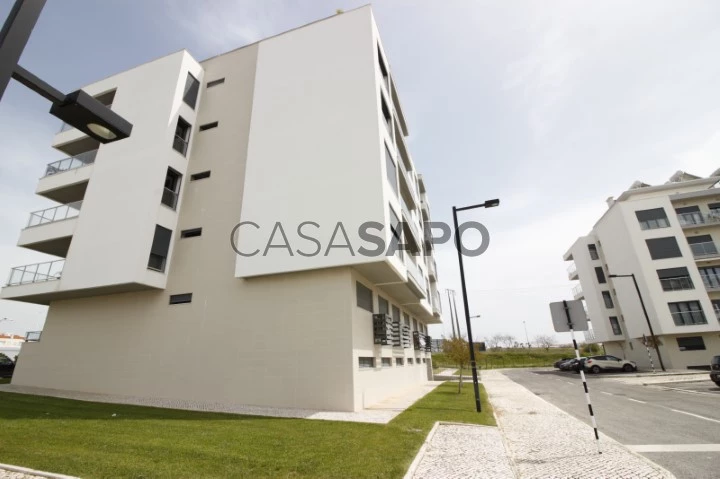 Bloco de apartamentos para comprar no Montijo