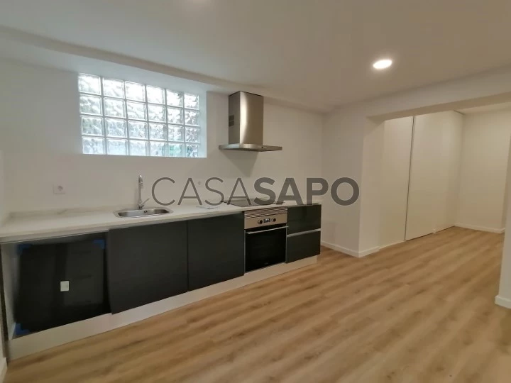 Apartamento T3 c/ espaço exterior - Coimbra