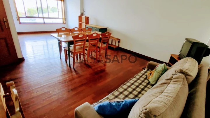 Apartamento T2 c/ garagem - Avenida Elísio de Moura - Coimbra