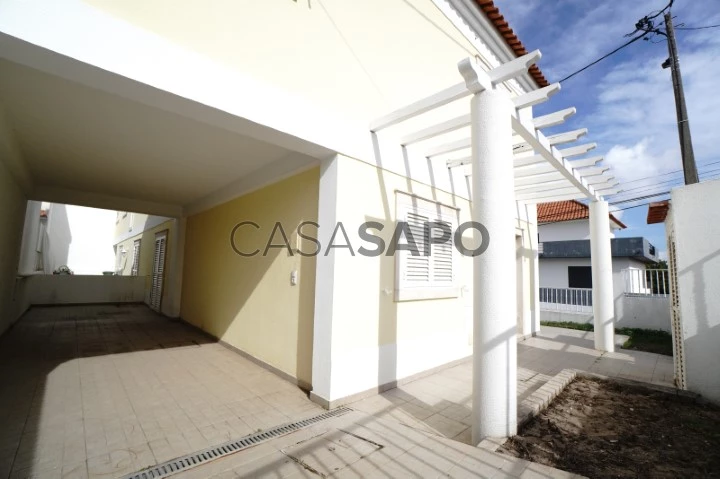 Moradia T3 Duplex para comprar no Seixal