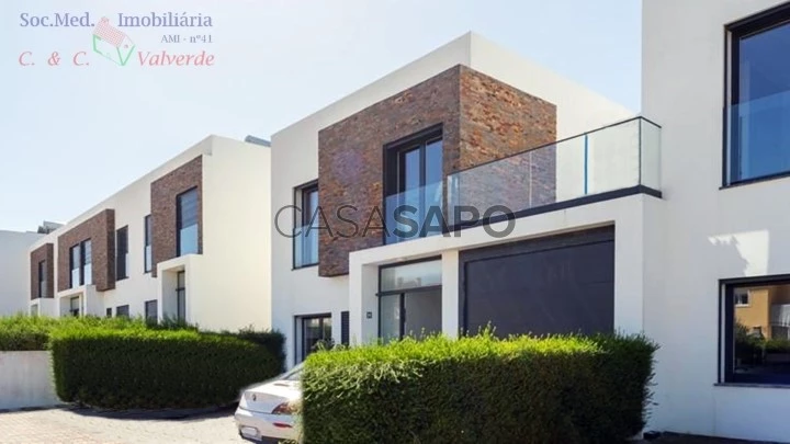 Moradia T3 Duplex para comprar / alugar em Torres Vedras