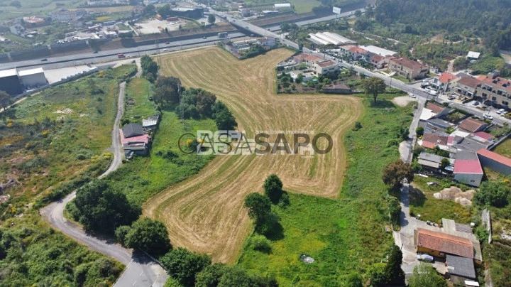 Terreno para comprar em Maia