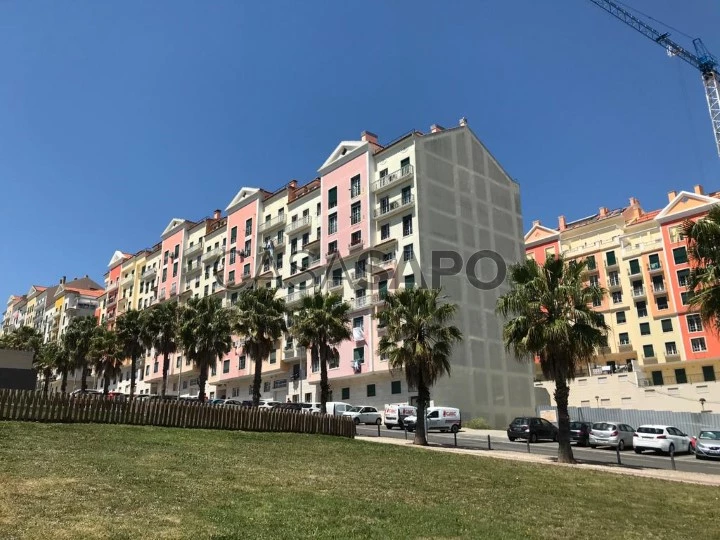 New 3 bedroom apartment in Amadora