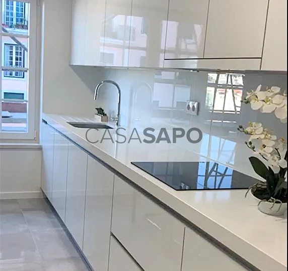 Apartamento T3 para comprar na Amadora