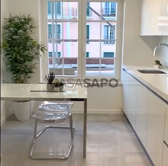 Apartamento T3 para comprar na Amadora