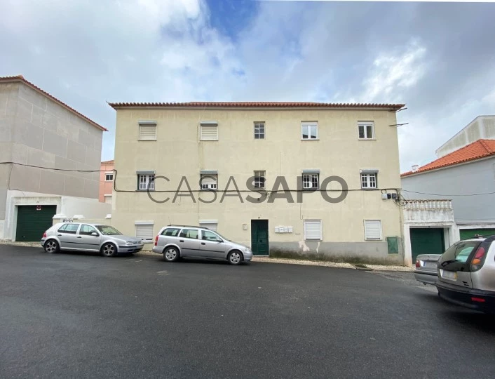 Apartamento T2 Triplex para comprar em Vila Franca de Xira