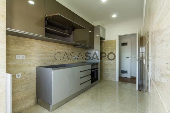 Apartamento T3 para comprar em Almada