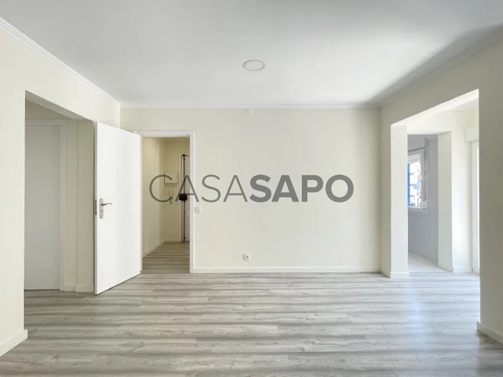 Apartamento T2 para comprar em Loures