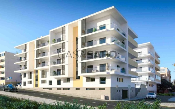 Apartamento de 3 dormitorios en venta en Portimão