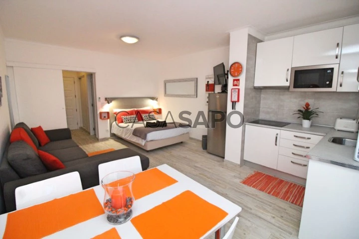 Apartamentos T0 + 1 para Férias na Praia da Rocha, Algarve