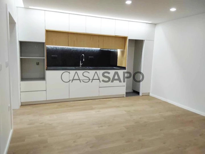 Apartamento T1+1 para comprar em Braga