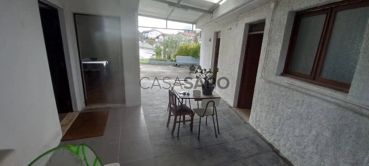 Moradia T3+1 Duplex para comprar em Oliveira do Bairro