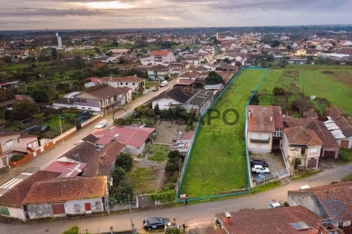 Lote para comprar em Oliveira do Bairro