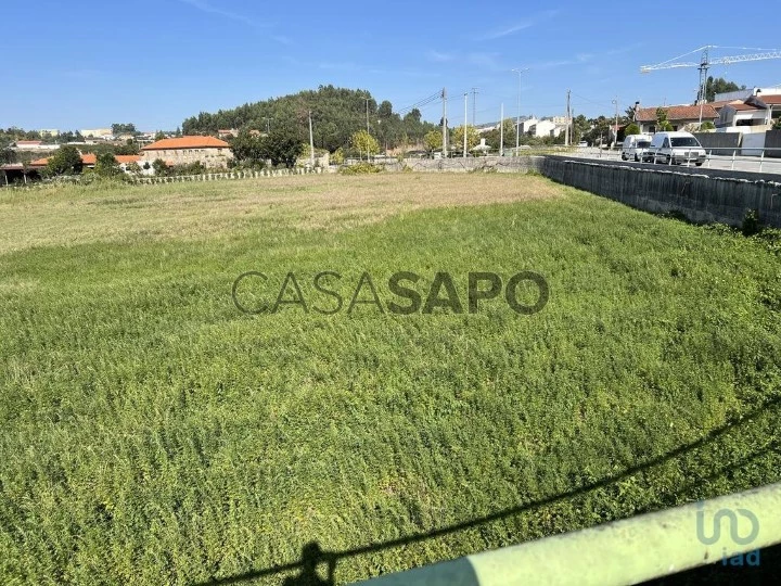 Lote para comprar na Lousada