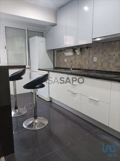 Apartamento T2 para comprar na Amadora